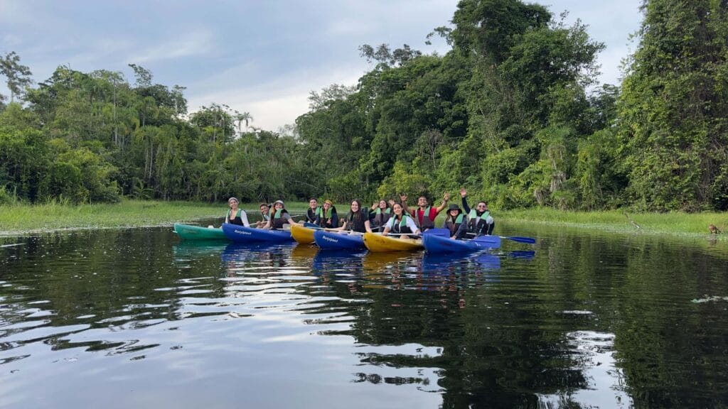 Viaje al Amazonas con guías indígenas Ticuna